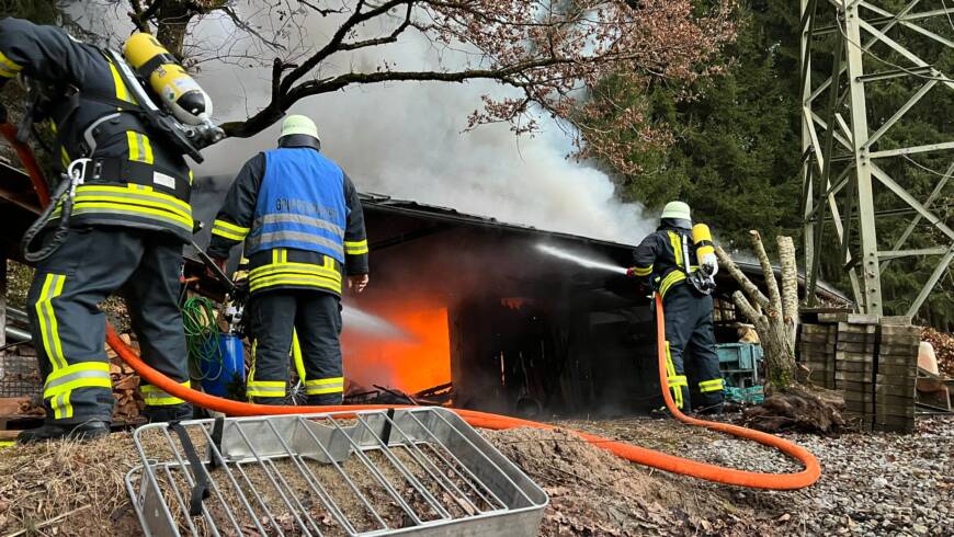 B 3 Brand Schuppen
